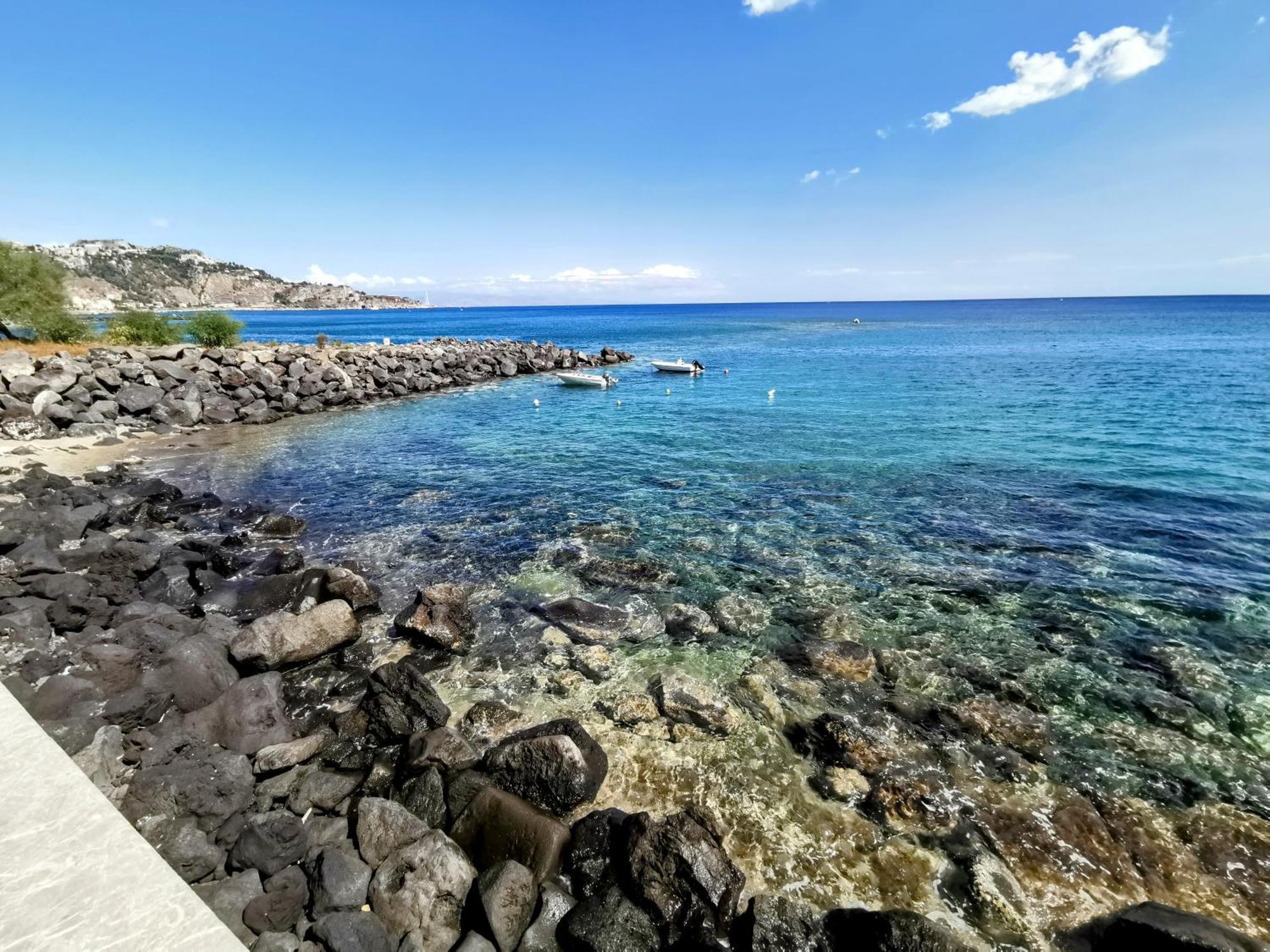 Super Panorama & Astonishing Apartment Seaview Giardini-Naxos Exterior foto